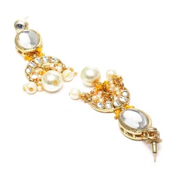 KARATCART Gold-Plated White Kundan-Studded & Beaded Jewellery Set image 5