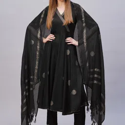 Anni Designer Floral Printed Empire V-Neck Anarakali Kurta With Trousers And Dupatta image 5