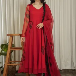 OneWe Mohabbat Floral Printed Anarkali Kurta with Trousers & With Dupatta-picture-40