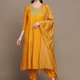 MALHAAR Ethnic Motifs Embroidered Anarkali Kurta With Trousers & Dupatta-picture-24