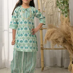Fairies Forever Girls Floral Printed Tie Up Neck Pure Cotton Kurta with Trousers-picture-10