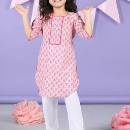 Sangria Girls Floral Printed Pure Cotton Round Neck Kurta With Trousers-picture-22