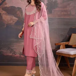 House of Pataudi Ethnic Motifs Yoke Design Sequinned Straight Kurta & Trouser With Dupatta image 2