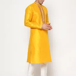LAGAAV Men Yellow Zardozi Raw Silk Kurta with Pyjamas image 2
