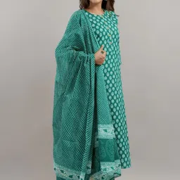 D K W Floral Printed Regular Pure Cotton Straight Kurta With Trousers & Dupatta image 5