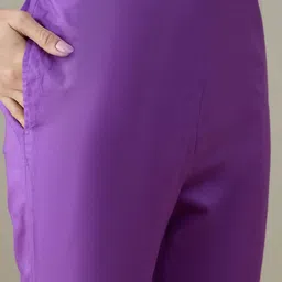 House of Pataudi Embroidered Mirror Work Notch Neck Pure Cotton A-Line Kurta With Trouser image 3