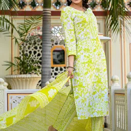 D K W Floral Printed Regular Pure Cotton Straight Kurta With Trousers & Dupatta image 2