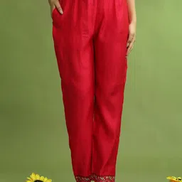 Pionex Women Ethnic Motifs Yoke Design Regular Thread Work Raw Silk Kurta with Trousers & With Dupatta image 5