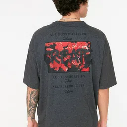 Trendyol Men Charcoal Cotton Drop-Shoulder Sleeves T-shirt image 4