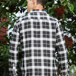 Metronaut Premium Slim Fit Tartan Checked Spread Collar Twill Weave Casual Shirt image 4