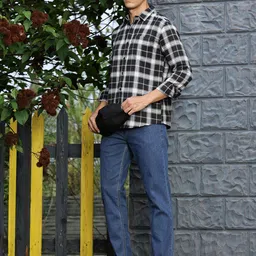 Metronaut Premium Slim Fit Tartan Checked Spread Collar Twill Weave Casual Shirt image 5