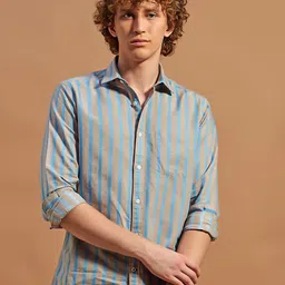 THINC Men Spread Collar Vertical Striped Casual Shirt-picture-21