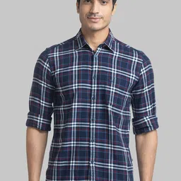 Parx Slim Fit Checked Opaque Cotton Casual Shirt-image-40