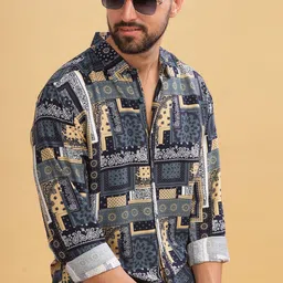 HERE&NOW Slim Fit Geometric Printed Spread Collar Casual Shirt-picture-23