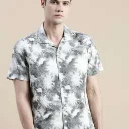 INVICTUS Abstract Printed Comfort Slim Fit Cotton Casual Shirt image 3