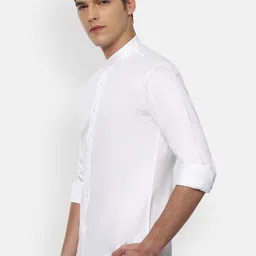 van heusen V Dot Men White Slim Fit Casual Shirt image 3