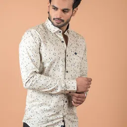 INDIAN THREADS Men Relaxed Opaque Casual Shirt image 2