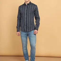 Wrangler Classic Opaque Vertical Stripes Twill Cotton Casual Shirt image 1