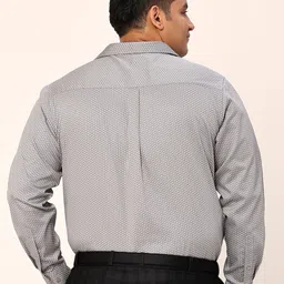 Sztori Plus Size Relaxed Micro Ditsy Printed Cotton Formal Shirt image 2