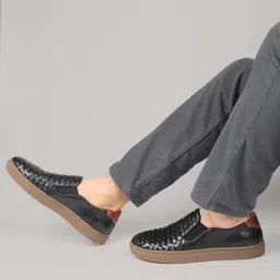 ATESBER by Inc.5 Men Textured Leather Slip On Shoes-picture-37