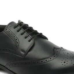Carlton London Men Leather Formal Brogues image 3