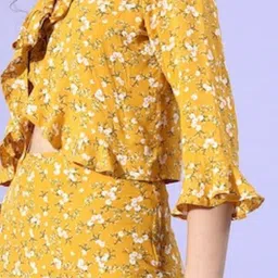 Sera Women Printed Crop Tie-Up Shrug image 2