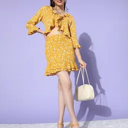 Sera Women Printed Crop Tie-Up Shrug image 3