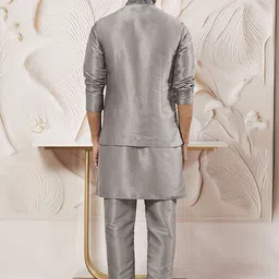 VASTRAMAY Mandarin Collar Long Sleeves Straight Kurta With Pyjama & Nehru Jacket image 4