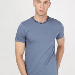 Lee Men Blue Slim Fit T-shirt-picture-39