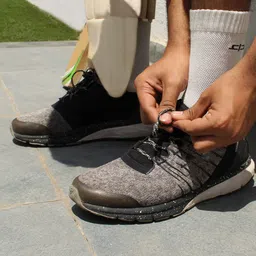 Heelium Men Set of 3 Odour-Free Breathable Bamboo Crew Length Socks image 4