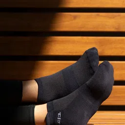 Heelium Men Padded Base Anti-bacterial Bamboo Ankle Length Socks image 3