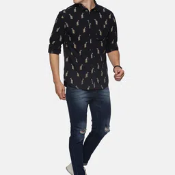 IMPACKT Men Skin Tight Skinny Fit Mildly Distressed Light Fade Stretchable Cotton Jeans image 4