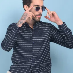 Crimsoune Club Classic Slim Fit Opaque Horizontal Striped Cotton Casual Shirt-picture-23