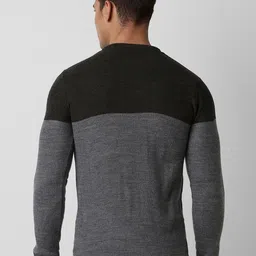 Peter England Casuals Colourblocked Round Neck Pure Acrylic Pullover image 4