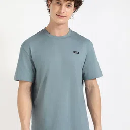 Calvin Klein Jeans Men Solid Round Neck Cotton T-shirt-picture-51