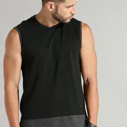 Roadster Men Black Layered Cotton T-shirt-picture-41