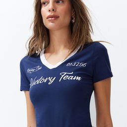Trendyol Typography Printed V-Neck Cotton Regular T-shirt-picture-10