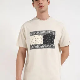 Tommy Hilfiger Men Graphic Printed Round Neck Cotton T-shirt-picture-17