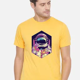 FFLIRTYGO Men Yellow Printed Cotton T-shirt image 1