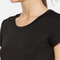 Macrowoman W-Series Round Neck T-shirt image 2