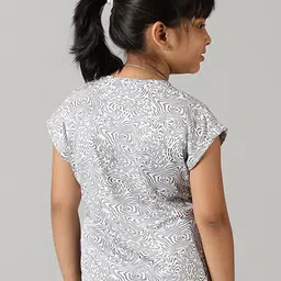 KiddoPanti Girls Abstract Printed Dolman Sleeve T-shirt image 2