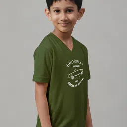 Friskers Boys Typography Printed Pure Cotton V-Neck Slim Fit T-shirt image 5