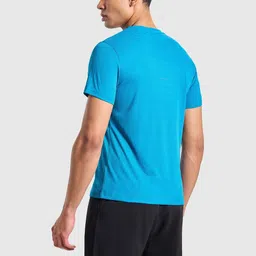BOLDFIT Men Pockets T-shirt image 3
