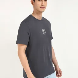 Calvin Klein Jeans Men SS 20S Solid Round Neck Relaxed Fit Cotton T-shirt image 2