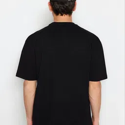 MISCHIEF MONKEY Men Printed Pure Cotton Pockets T-shirt image 4