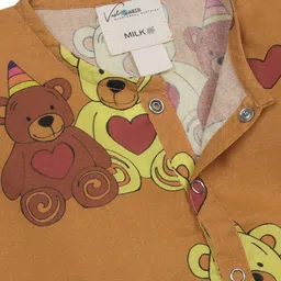 Vastrarth Unisex Kids Brown & White Printed Night suit image 5