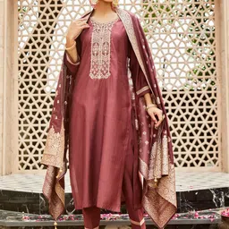WOMEN PLUS Ethnic Motifs Yoke Design Thread Work Straight Kurta With Trousers & Dupatta-picture-11