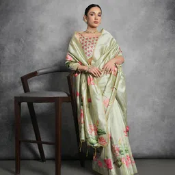 VISHNU WEAVES Floral Printed Zari Tussar Saree With Tassels image 4