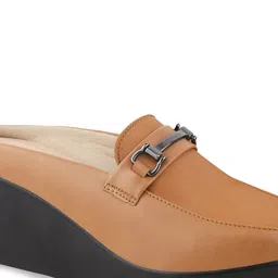 THE WHITE POLE Flatform Heel Mules image 4