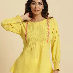W Floral Embroidered Pleated Cotton Regular Top-picture-41